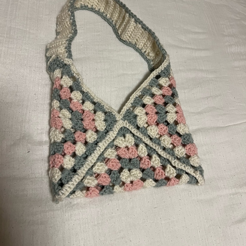 Crochet granny square purse
